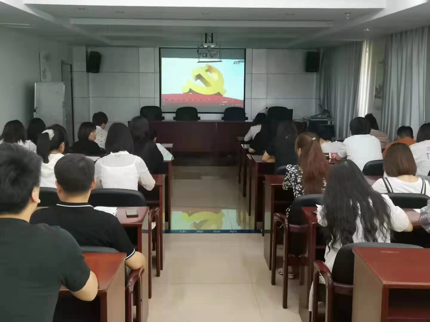 中国·37000威尼斯(股份)有限公司-官方网站